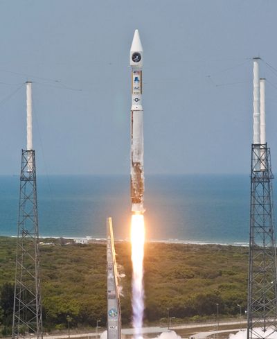 Atlas V 401 launch