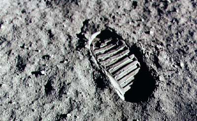 Apollo 11 footprint image