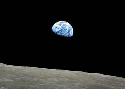 Earthrise photo