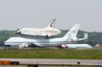 Enterprise and 747