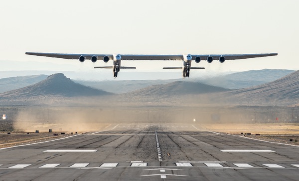 Stratolaunch takeoff