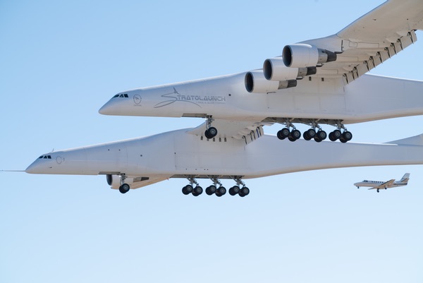 Stratolaunch in flight