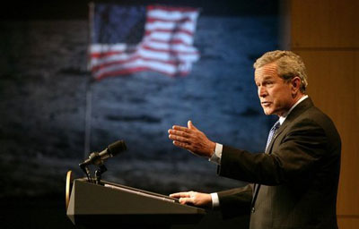 Bush at NASA Headquarters